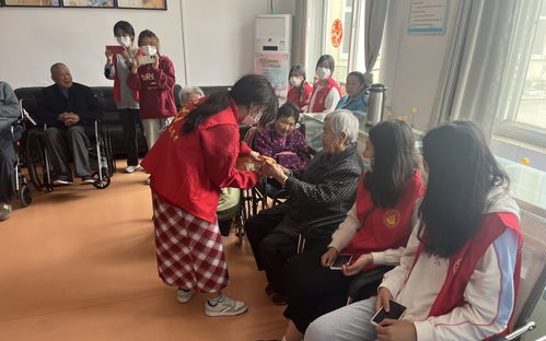 久久相伴又重陽 攜手共歡暖夕陽——校團(tuán)委赴謝家集養(yǎng)老服務(wù)中心開展慰問演出暨勞務(wù)服務(wù)活動(dòng)
